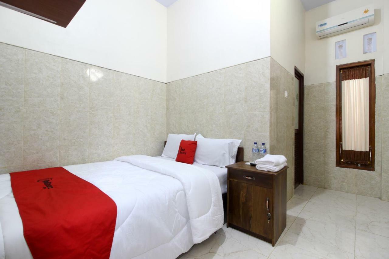 RedDoorz near Museum Gunung Merapi Kaliurang Exterior foto